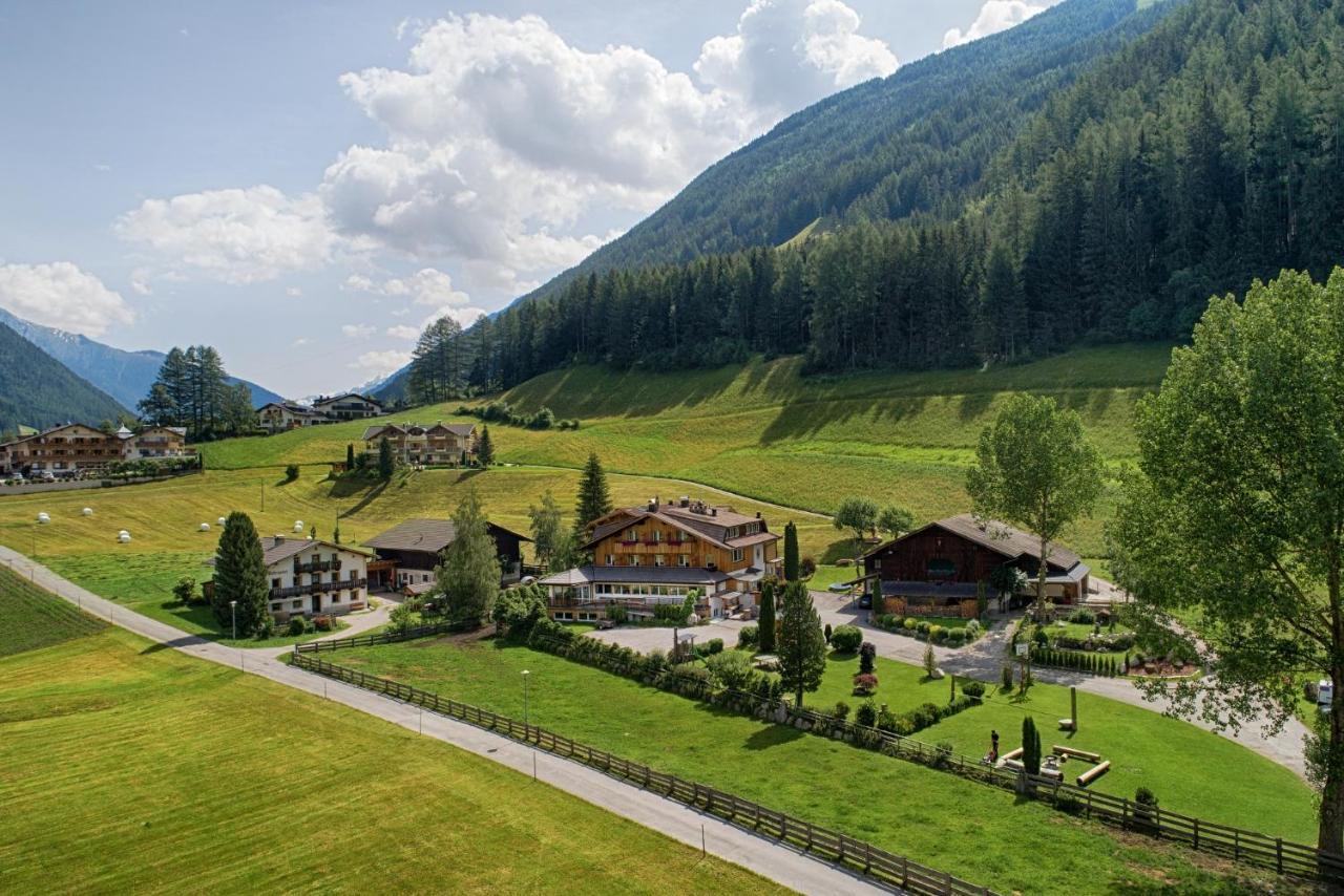 Готель Oberjahrl Ahrntal Екстер'єр фото